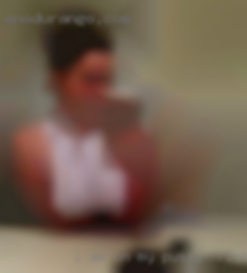 I am on here looking for my pussy in Richmond, VA sex partners.