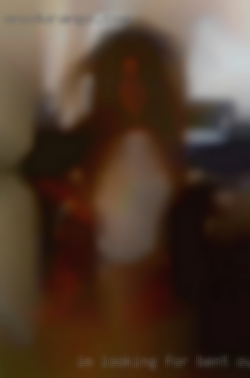 I'm looking Bent over for hot sexy males.