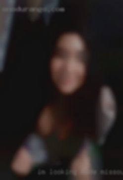 I'm nude Missouri looking for long-term  sex friends.