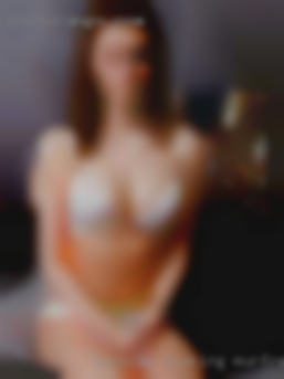 Lesbian looking in Murfreesboro, TN for friends.